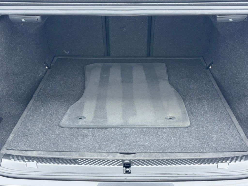 Used 2024 BMW 530i image 12