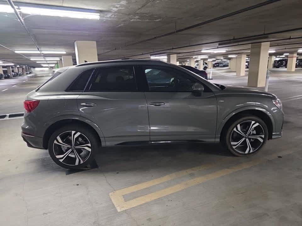 Used 2023 Audi Q3 2.0T Premium Plus w/ Premium Plus Package AWD/4WD image 8