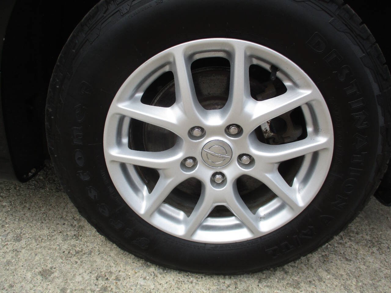 Used 2020 Chrysler Voyager Lxi FWD image 37