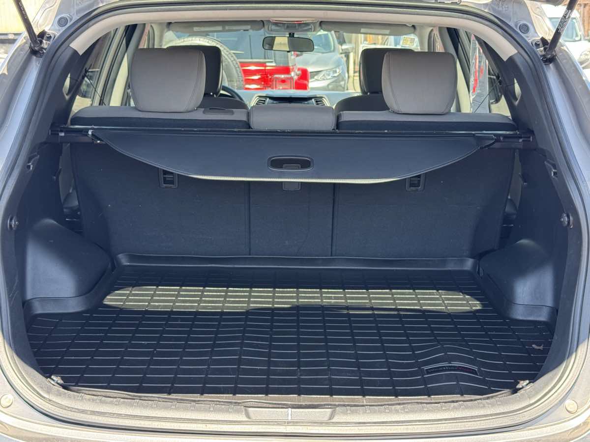 Used 2018 Hyundai Santa Fe Sport FWD image 14