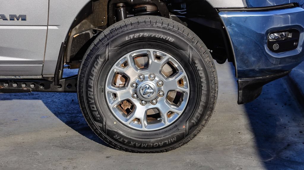 Used 2024 RAM 2500 Laramie AWD/4WD image 11