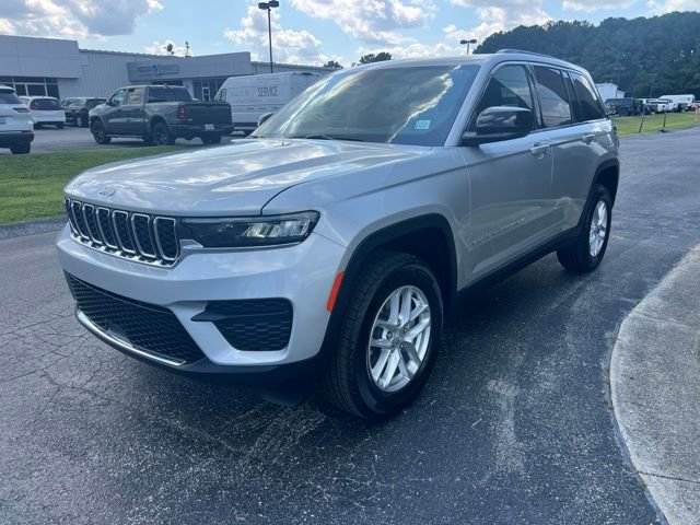 New 2026 Jeep Grand Cherokee Laredo X AWD/4WD image 4