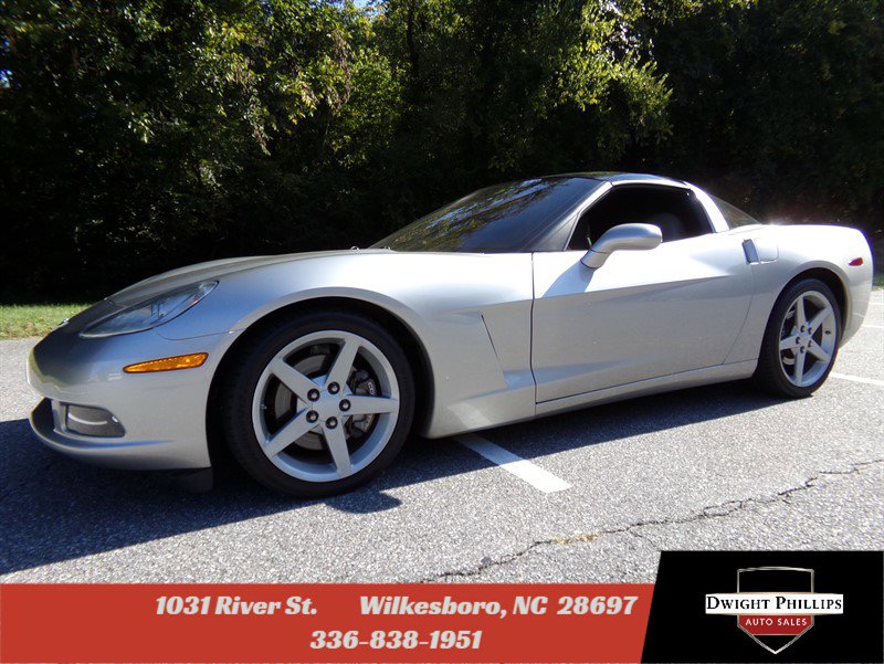 Used 2005 Chevrolet Corvette Coupe w/ Preferred Equipment Group