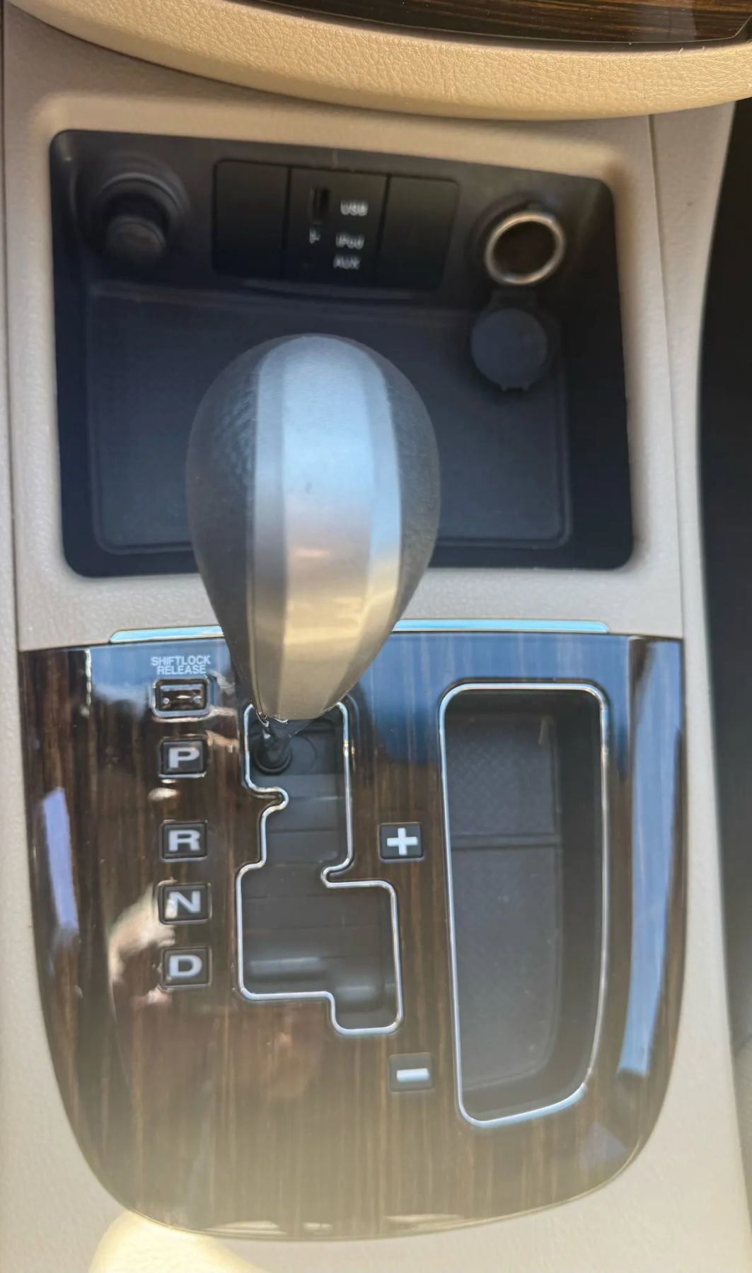 Used 2011 Hyundai Santa Fe GLS image 12