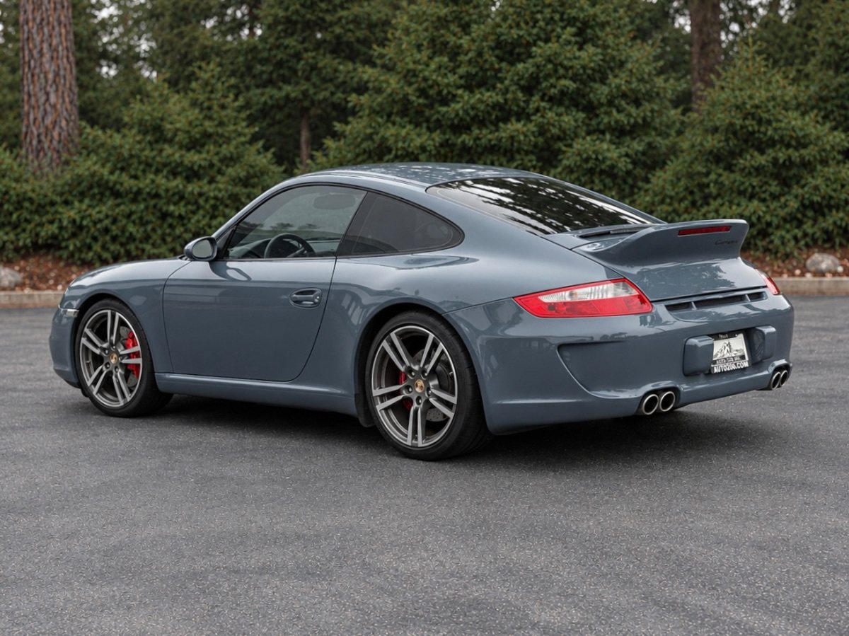 Used 2006 Porsche 911 Carrera S RWD image 5