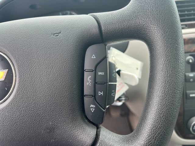 Used 2015 Chevrolet Impala LT w/ LT Sunroof Package FWD image 17