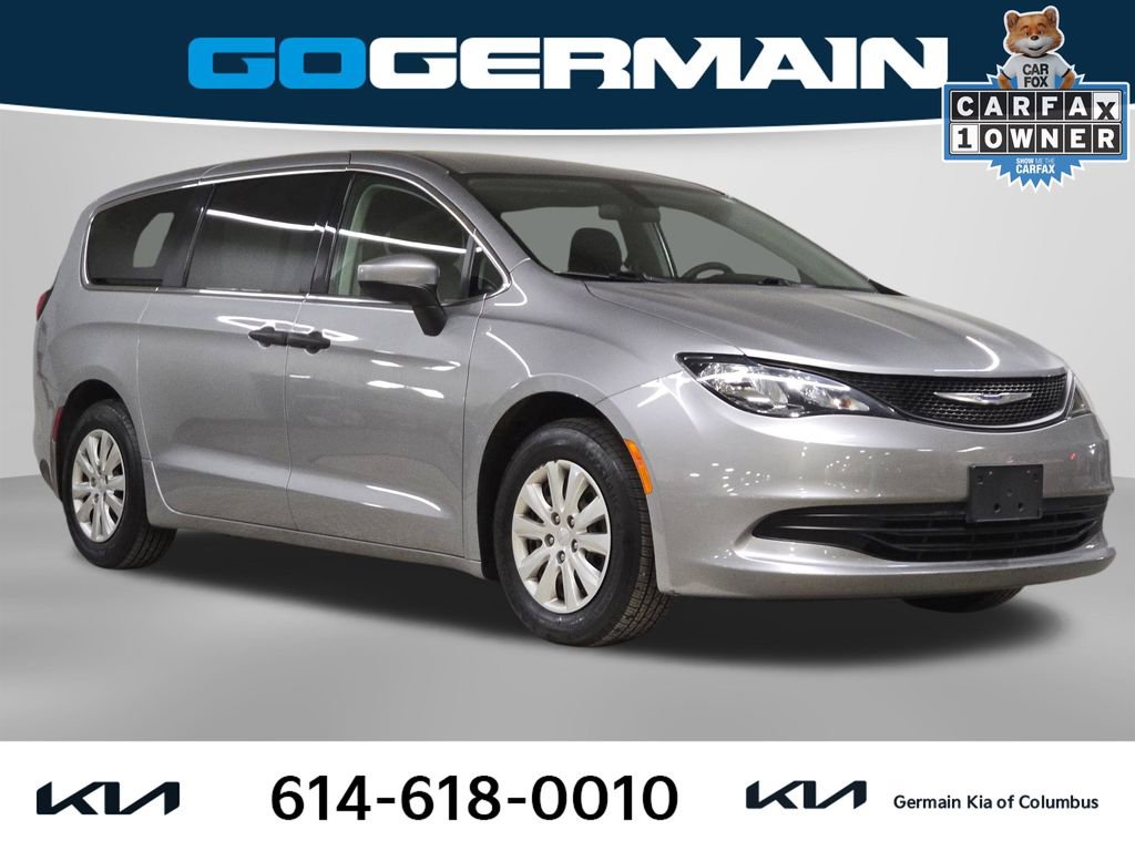 Used 2020 Chrysler Voyager L image 5