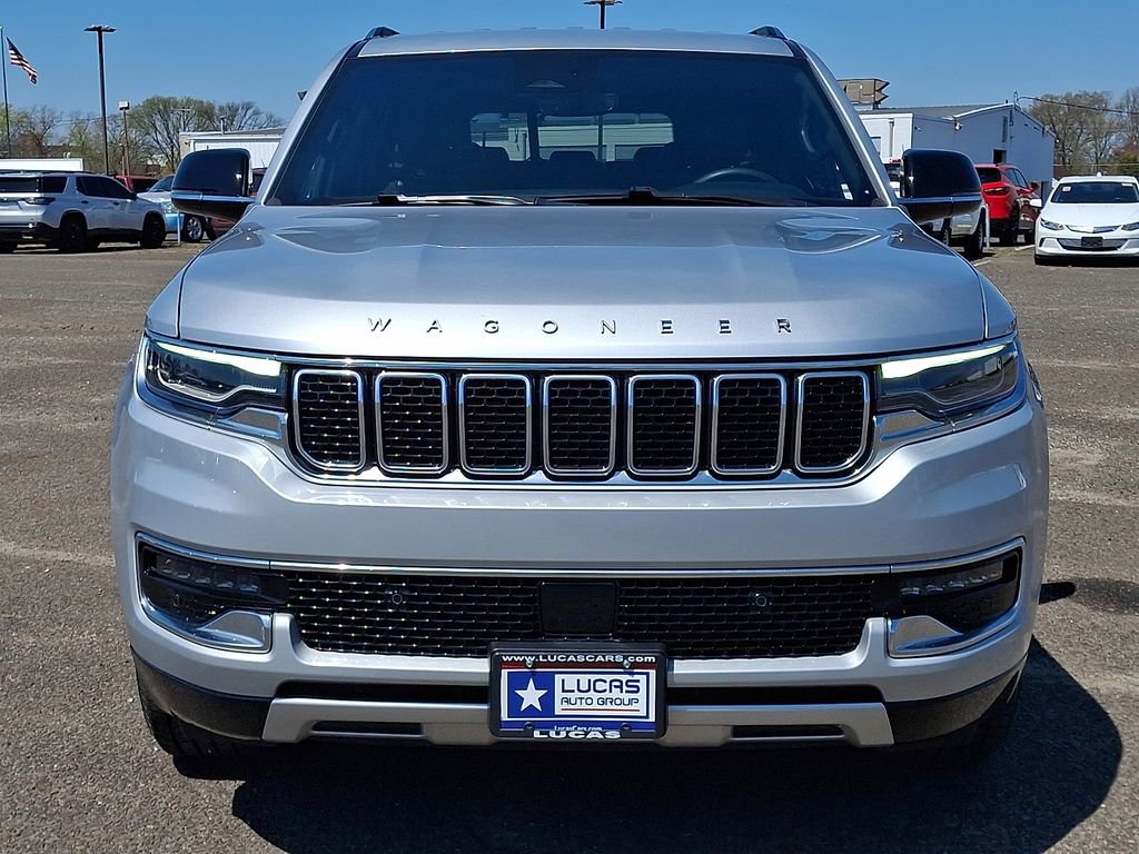 Used 2024 Jeep Wagoneer L Series II w/ Flexible Seating Group image 4