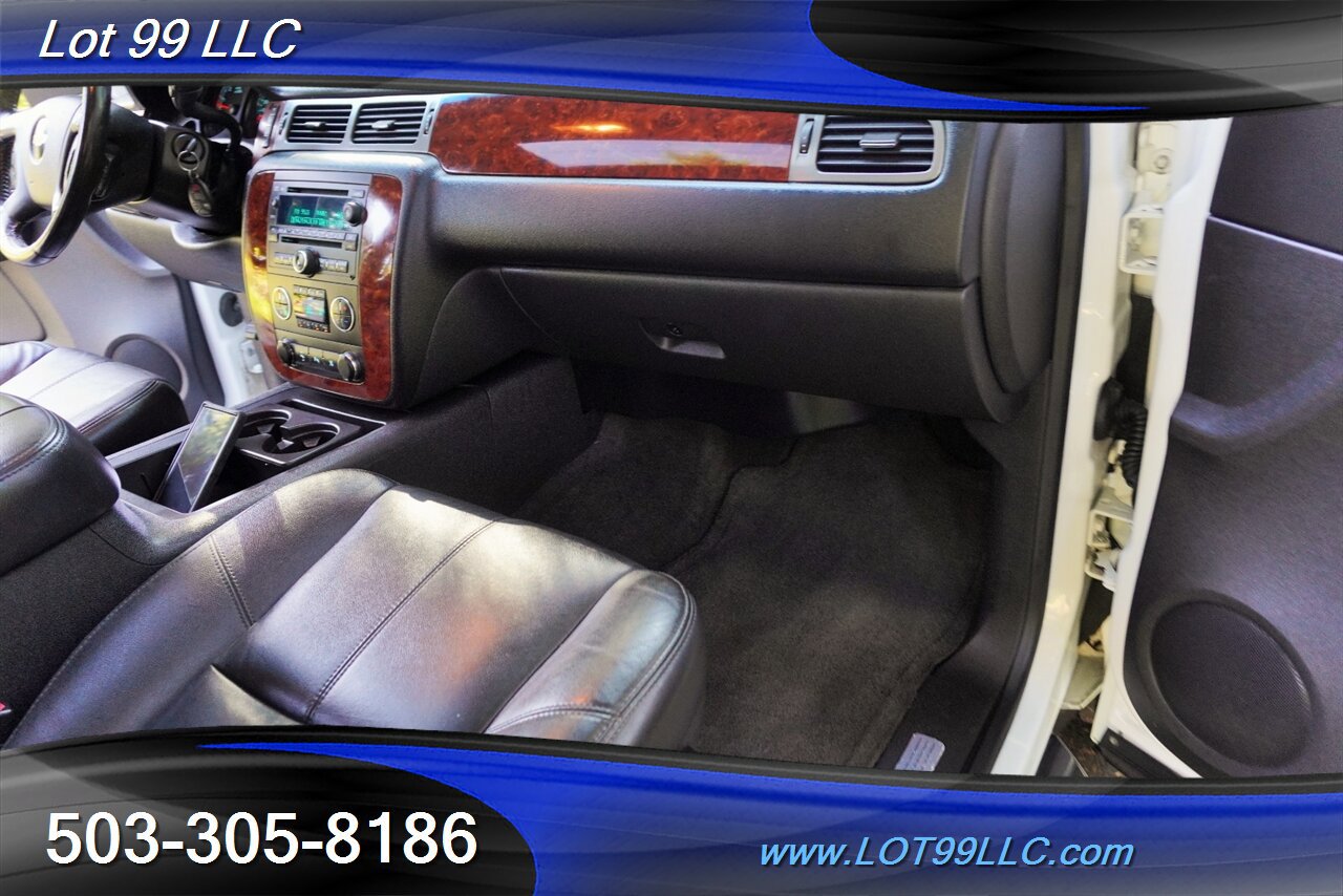 Used 2009 Chevrolet Suburban LT AWD/4WD image 36