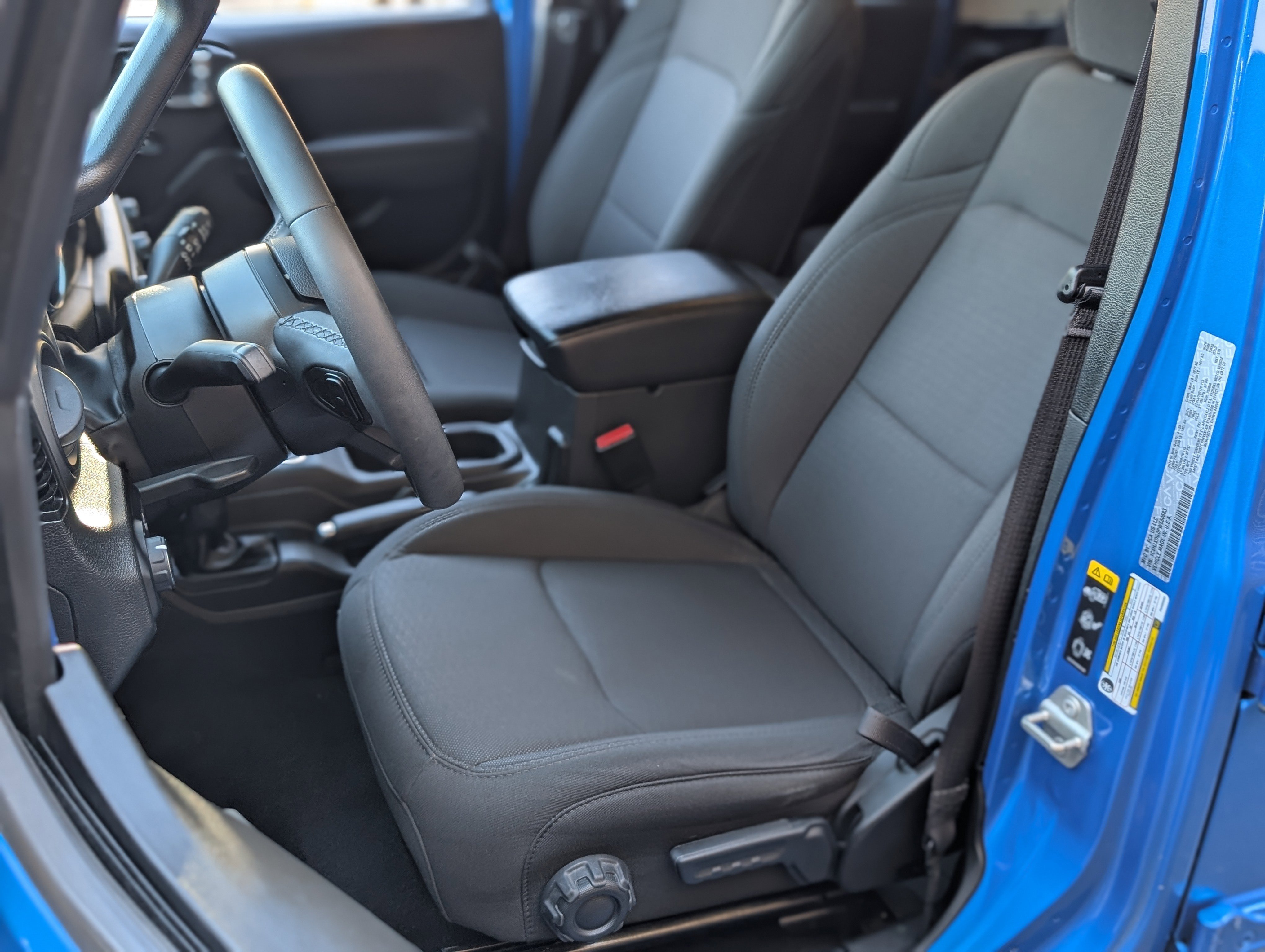 Used 2023 Jeep Wrangler Unlimited Sport image 16