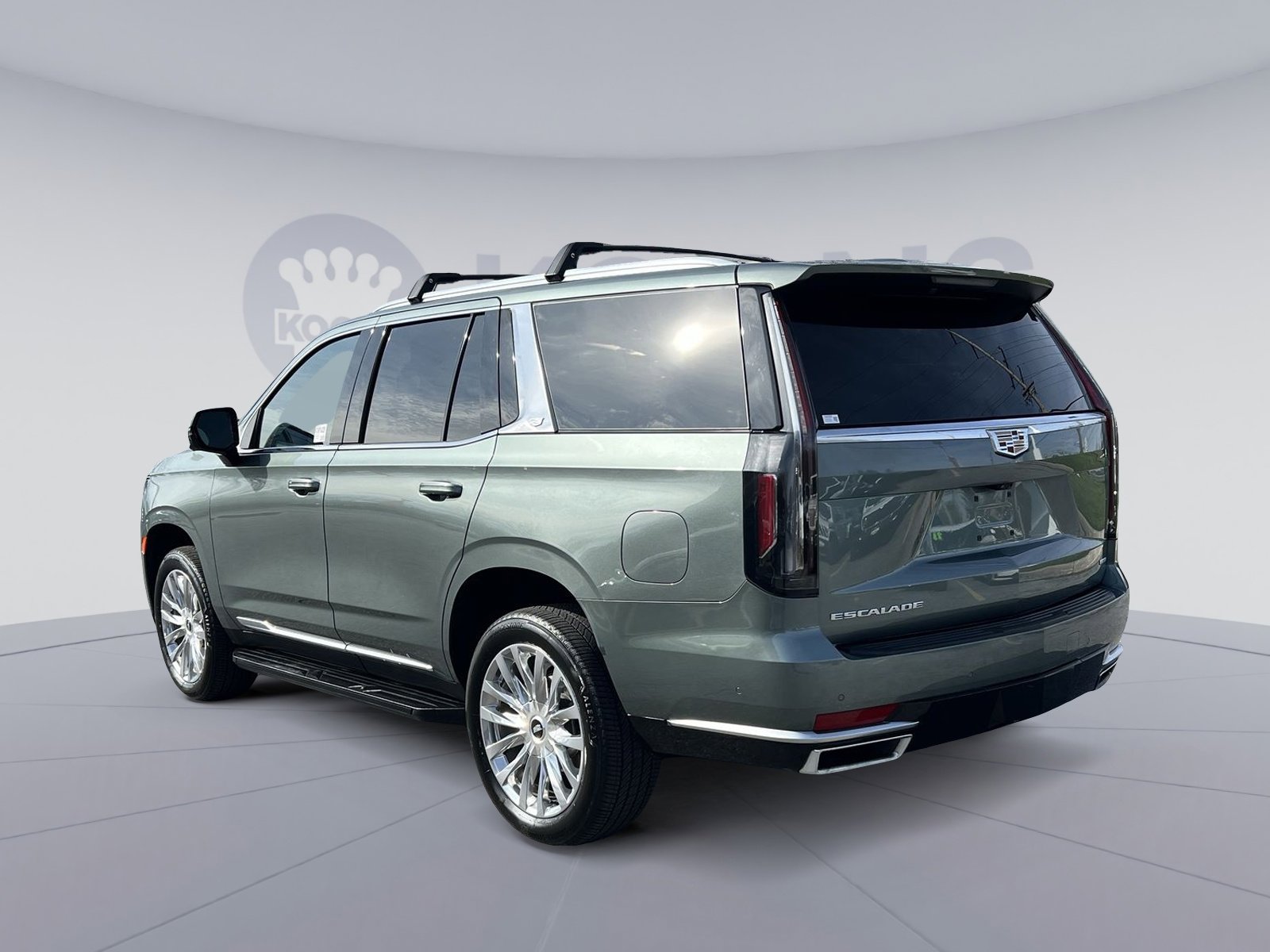 Used 2024 Cadillac Escalade Premium Luxury image 4
