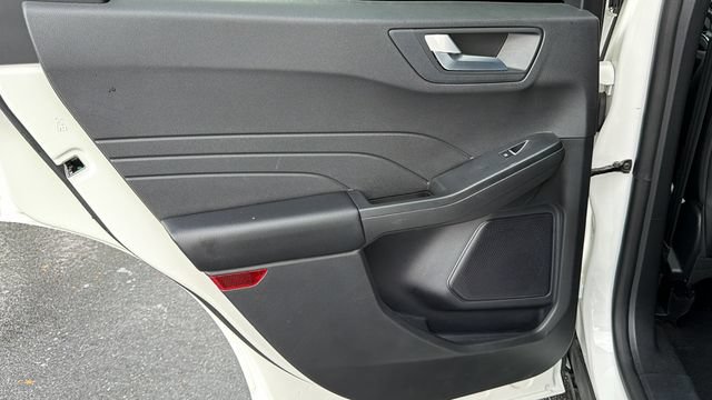 Certified 2024 Ford Escape Platinum AWD/4WD image 22