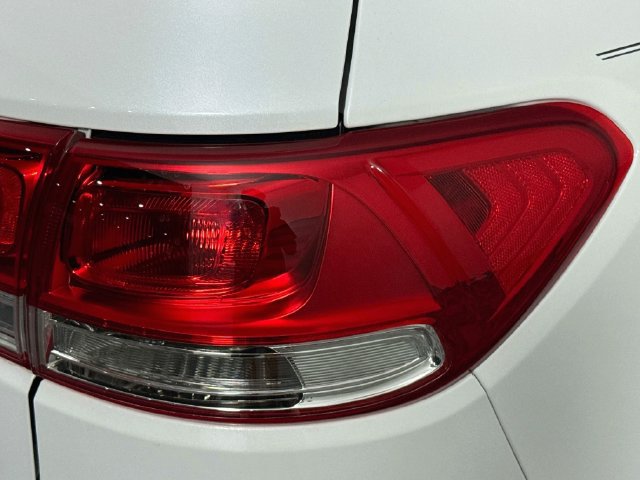 Used 2017 Kia Sorento EX FWD image 31