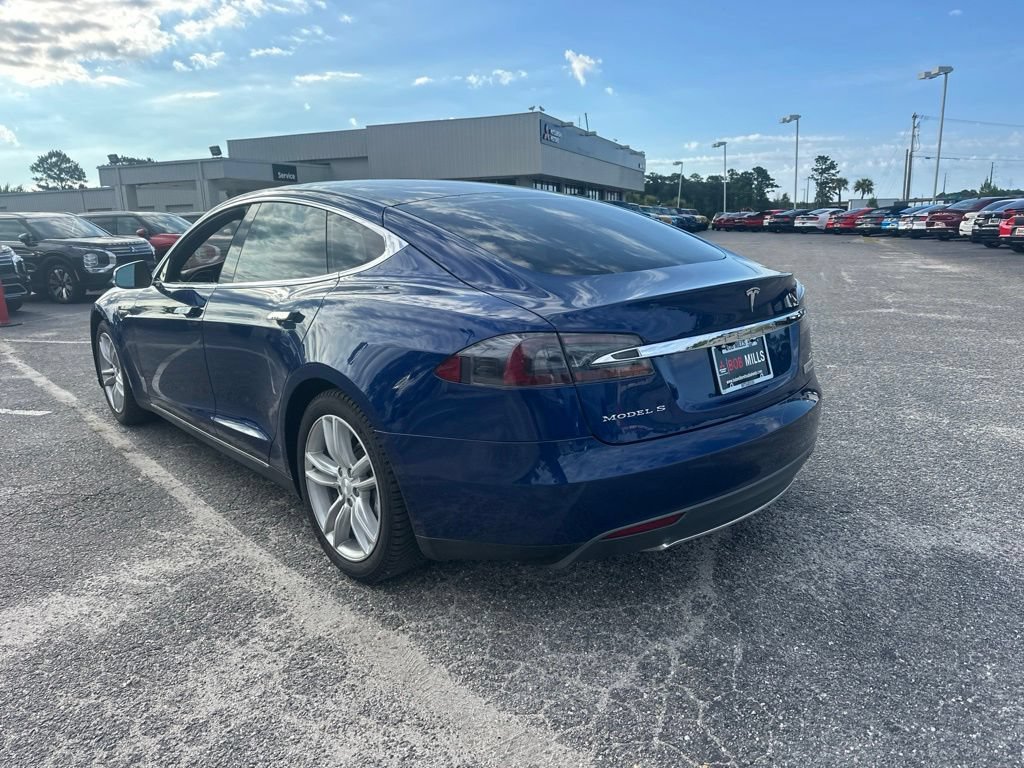 Used 2016 Tesla Model S 70 RWD image 5