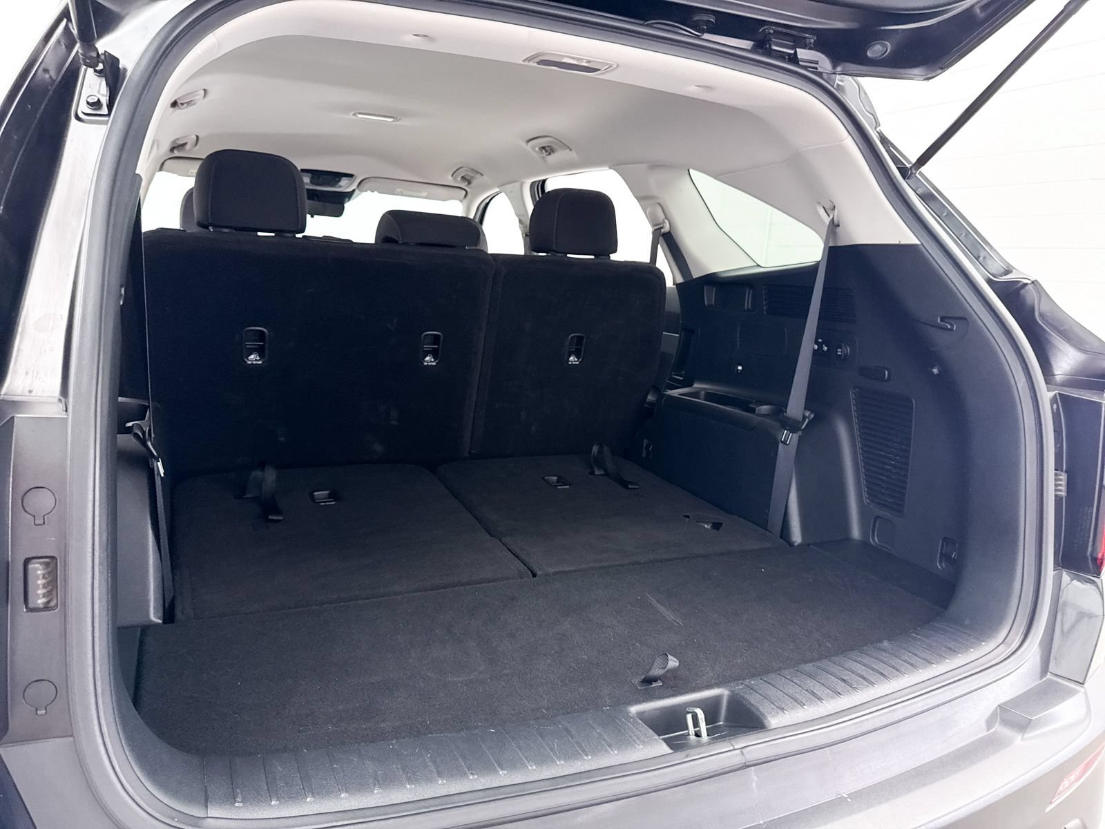 Certified 2023 Kia Sorento LX FWD image 31
