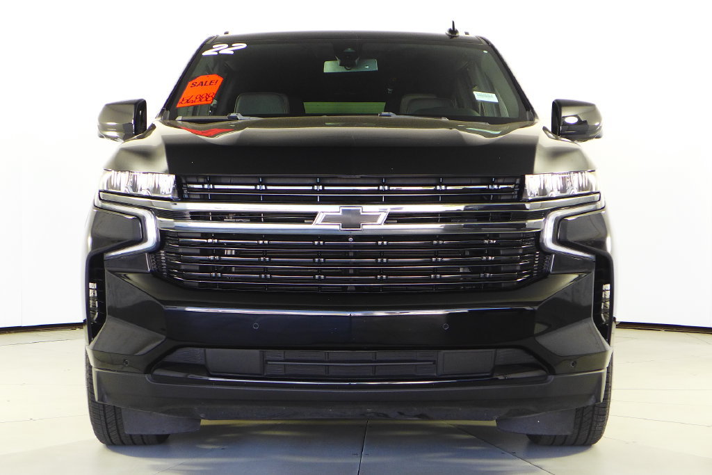 Used 2022 Chevrolet Suburban RST w/ Sport Performance Package AWD/4WD image 3
