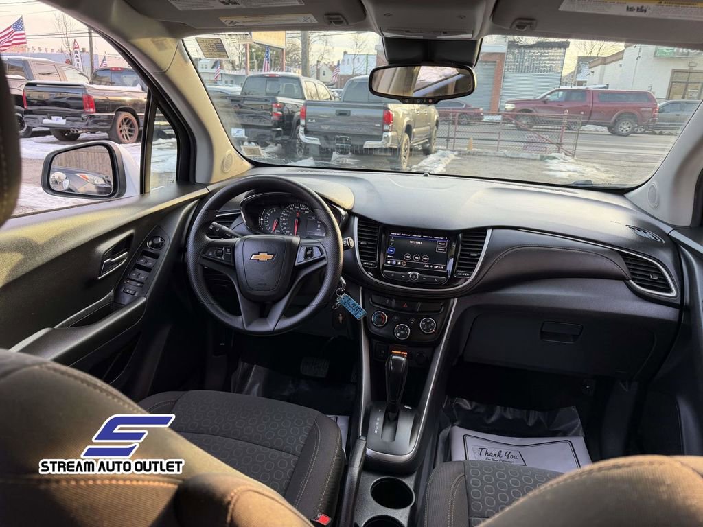 Used 2021 Chevrolet Trax LS w/ Tint and Cruise Package image 18