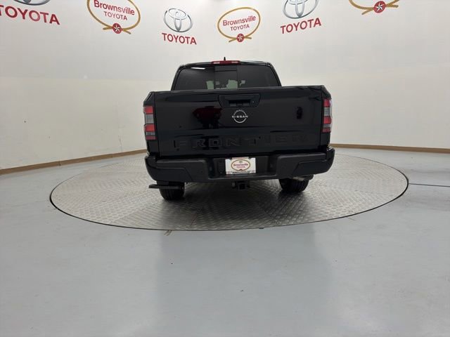Used 2026 Nissan Frontier SV w/ Tow Package RWD image 7