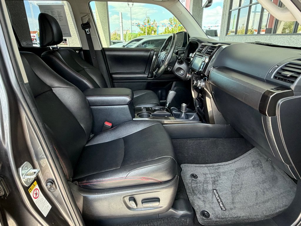 Used 2016 Toyota 4Runner Trail Premium AWD/4WD image 33