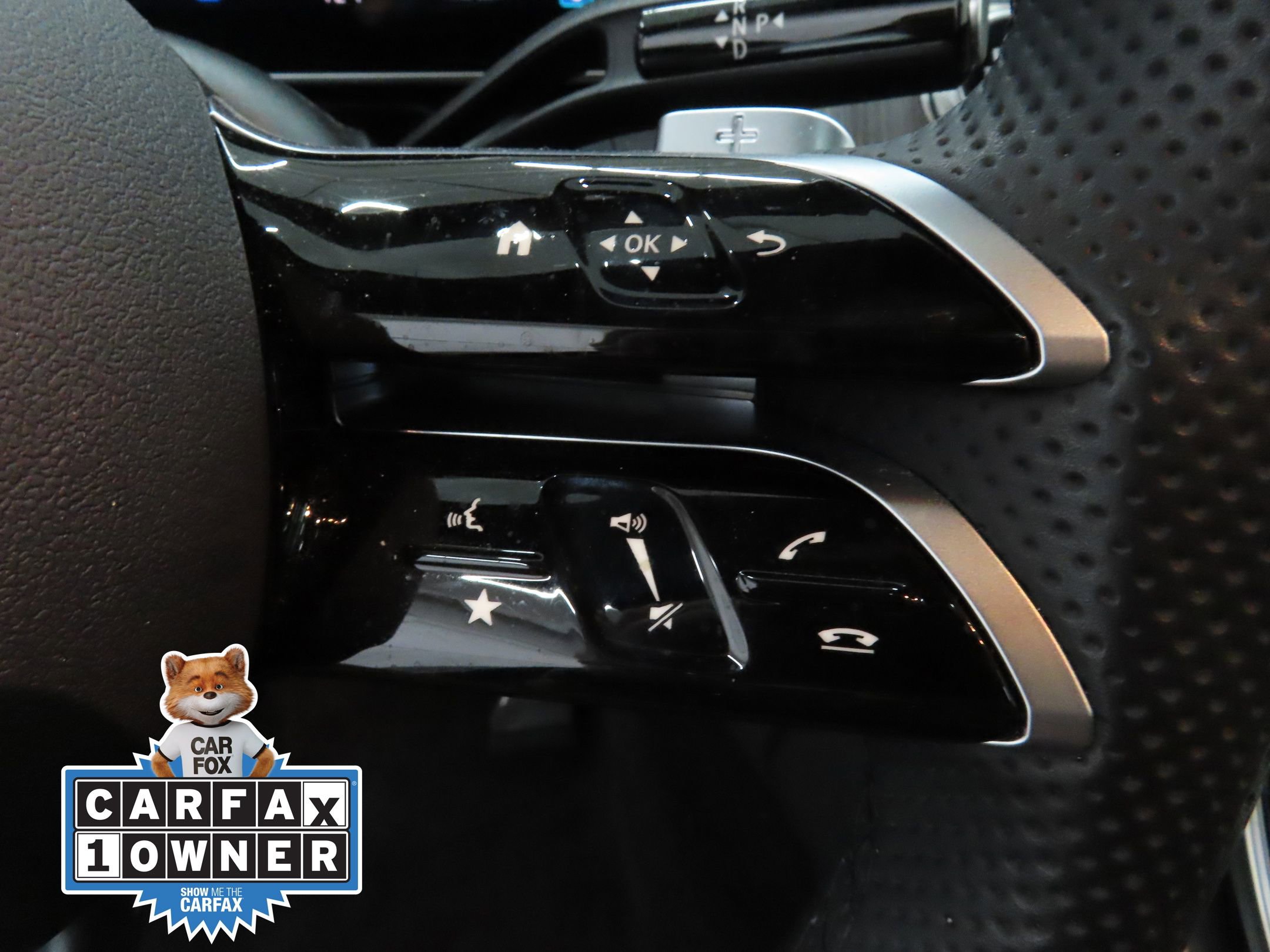 Used 2025 Mercedes-Benz GLC 300 4MATIC image 13