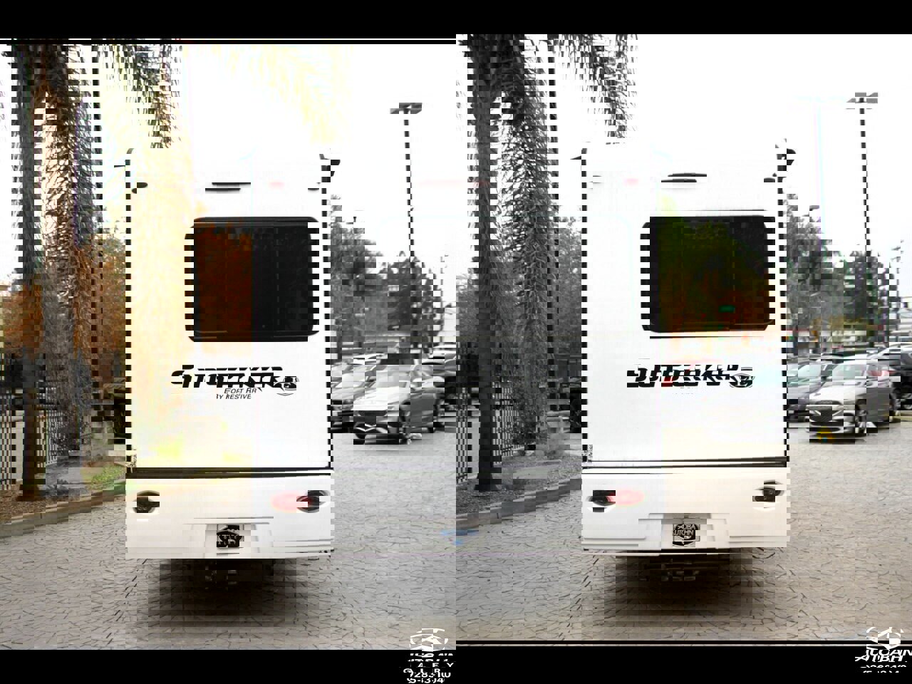 Used 2022 Ford E-450 and Econoline 450 Super Duty w/ Motorhome Prep Package image 10