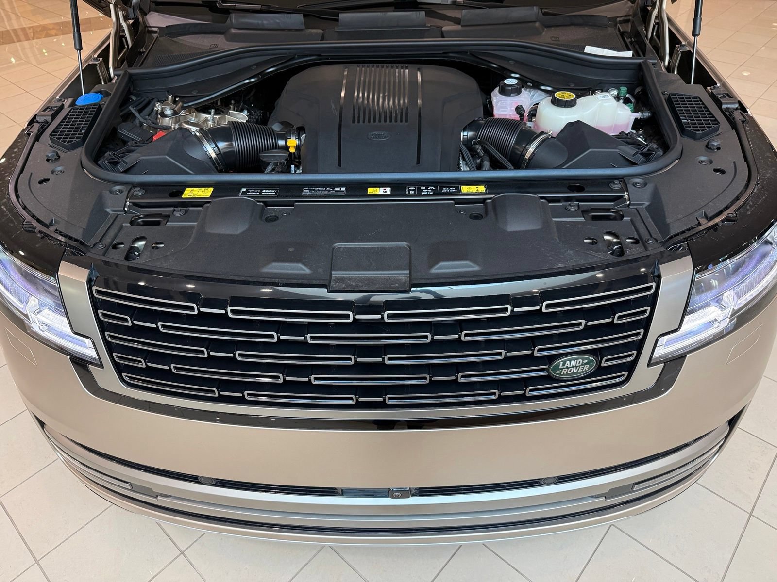New 2026 Land Rover Range Rover SE AWD/4WD image 44