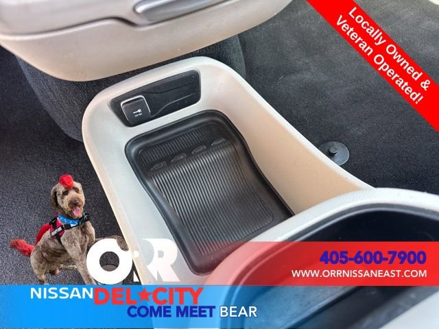 Used 2023 Chrysler Pacifica Touring-L image 29