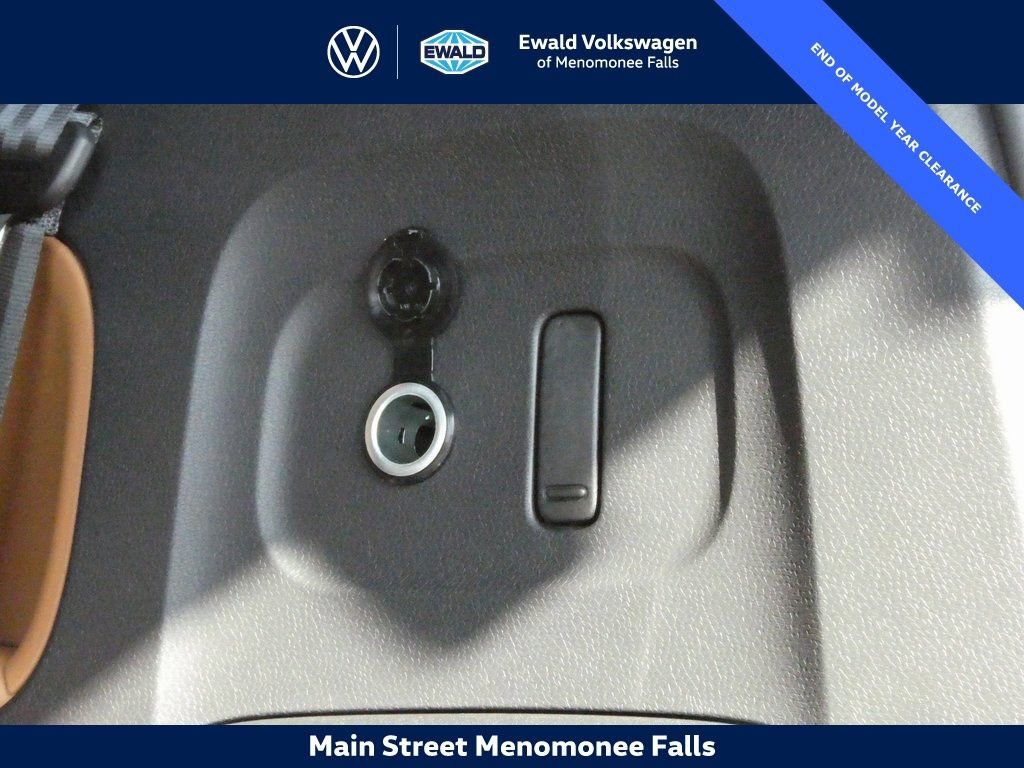 New 2025 Volkswagen ID. Buzz Pro S Plus AWD/4WD image 26