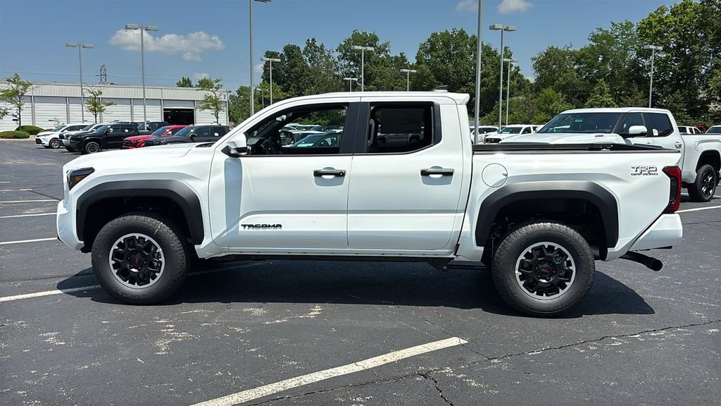 New 2026 Toyota Tacoma TRD Off-Road AWD/4WD image 3