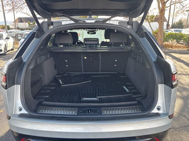 Used 2023 Land Rover Range Rover Velar R-Dynamic S image 38