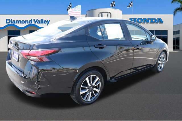 Used 2025 Nissan Versa SV FWD image 7