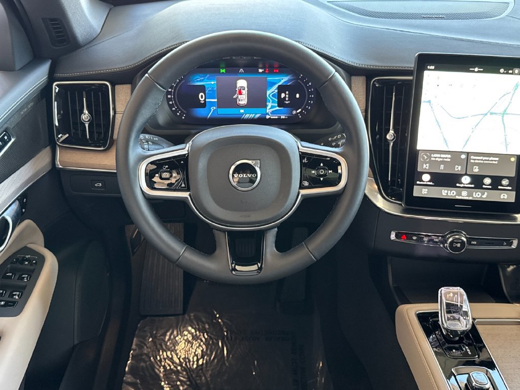 Certified 2026 Volvo XC90 B6 Plus AWD/4WD image 13