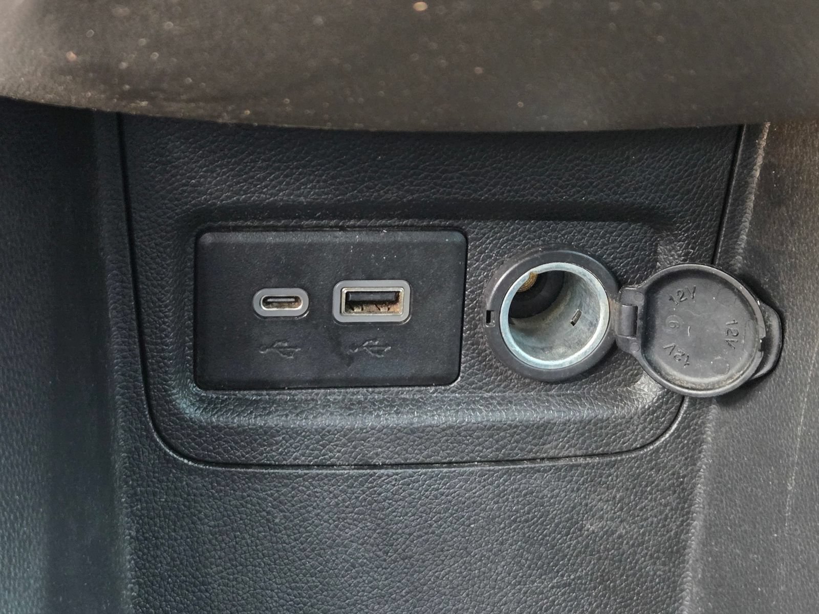 Used 2021 Chevrolet Spark LS FWD image 18