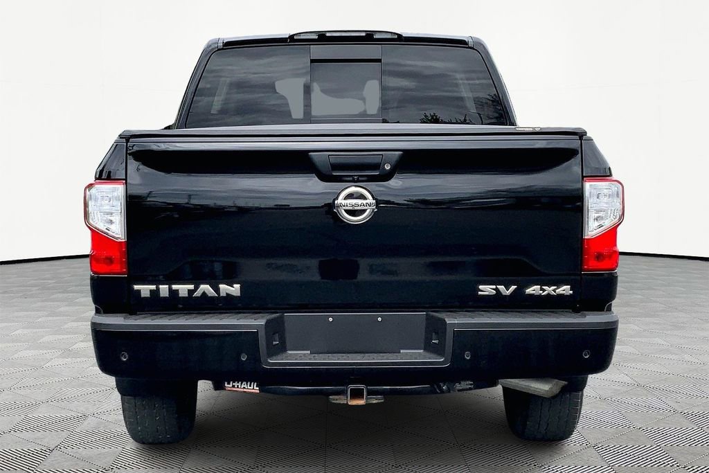 Used 2022 Nissan Titan SV w/ SV Convenience Package image 6