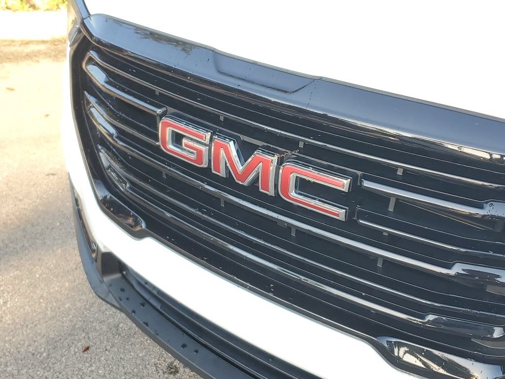 Certified 2023 GMC Terrain SLE w/ Driver Convenience Package FWD image 9