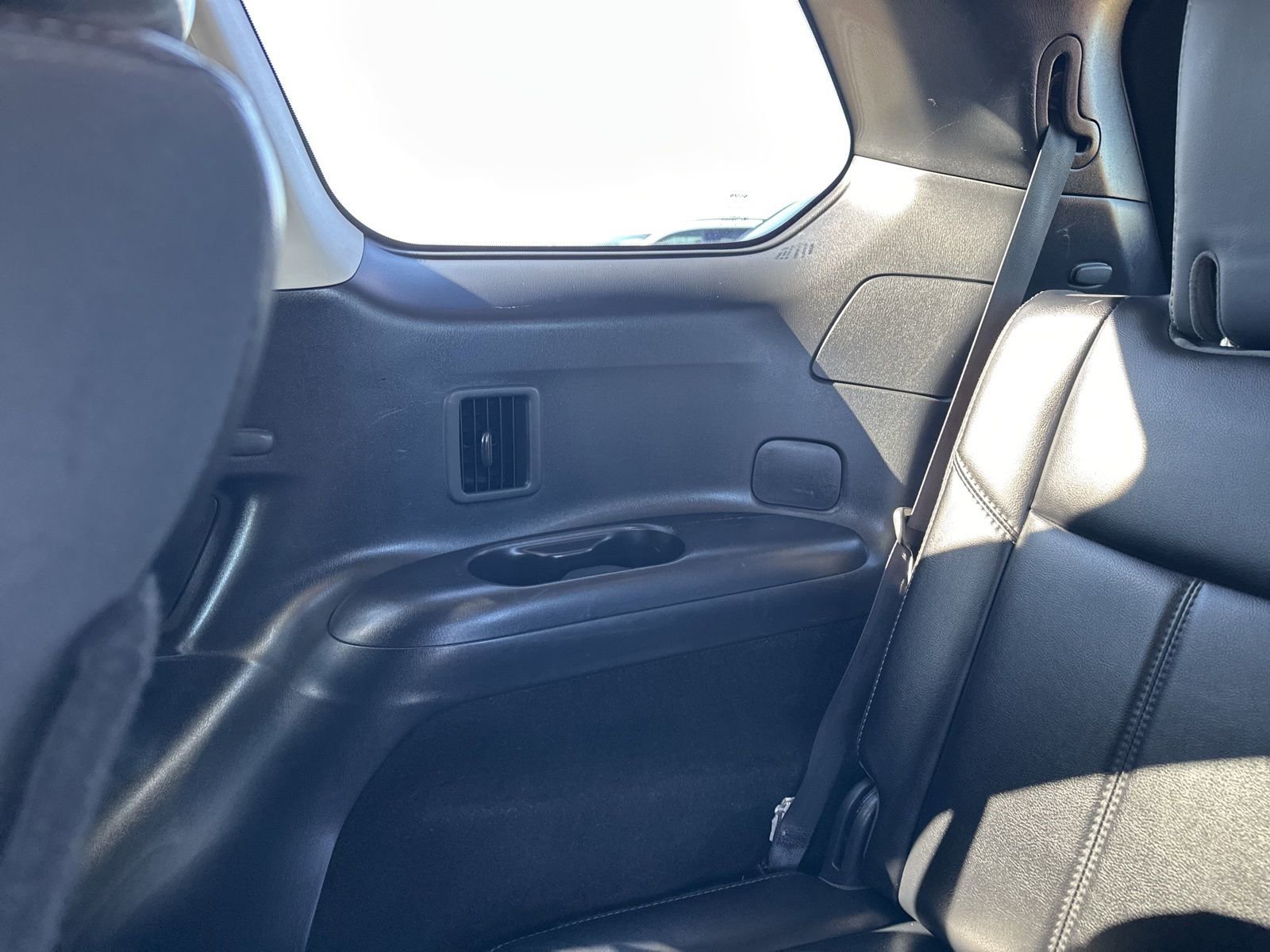 Used 2019 Nissan Pathfinder SL AWD/4WD image 29