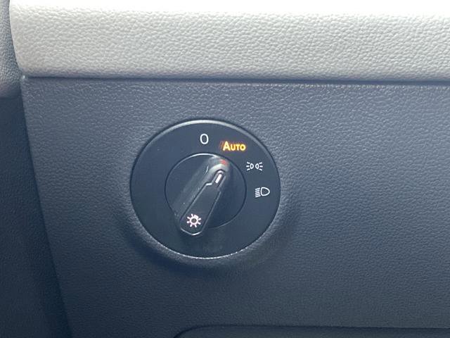 Used 2023 Volkswagen Taos SE image 22