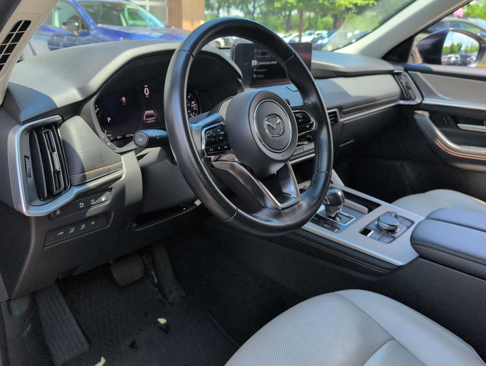 Used 2024 MAZDA CX-90 Plug-In Hybrid w/ Premium Pkg AWD/4WD image 10