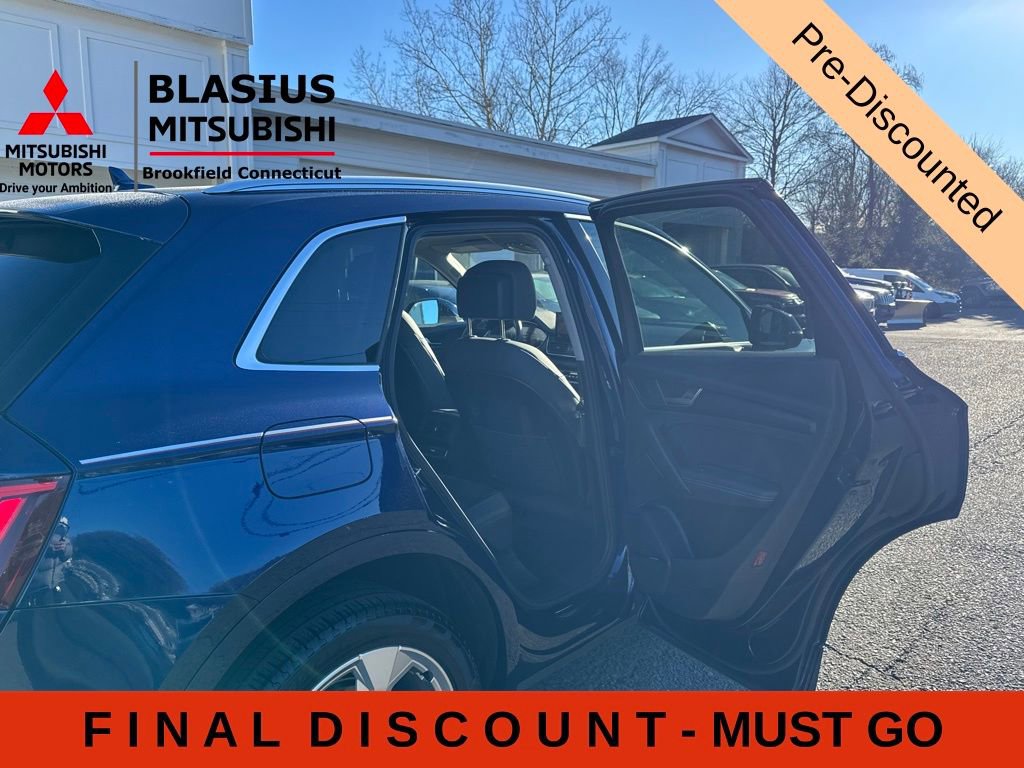 Used 2021 Audi Q5 2.0T Premium Plus w/ Premium Plus Package AWD/4WD image 12