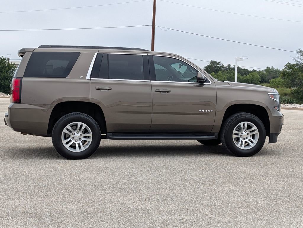 Used 2016 Chevrolet Tahoe LT w/ Luxury Package RWD image 2