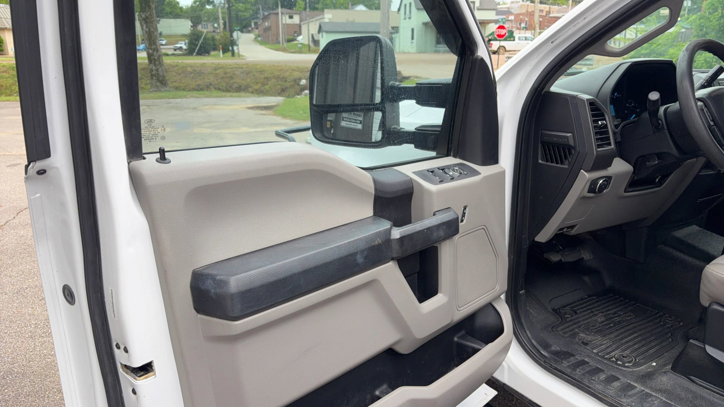 Used 2018 Ford F250 XL w/ Power Equipment Group AWD/4WD image 11