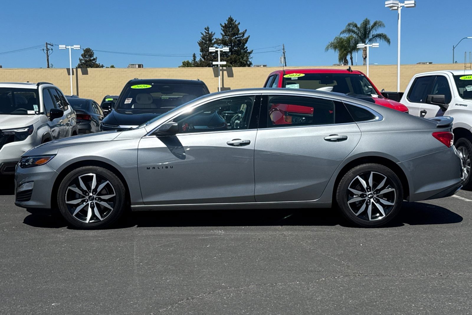 Used 2024 Chevrolet Malibu RS w/ LPO, Floor Liner Package FWD image 8
