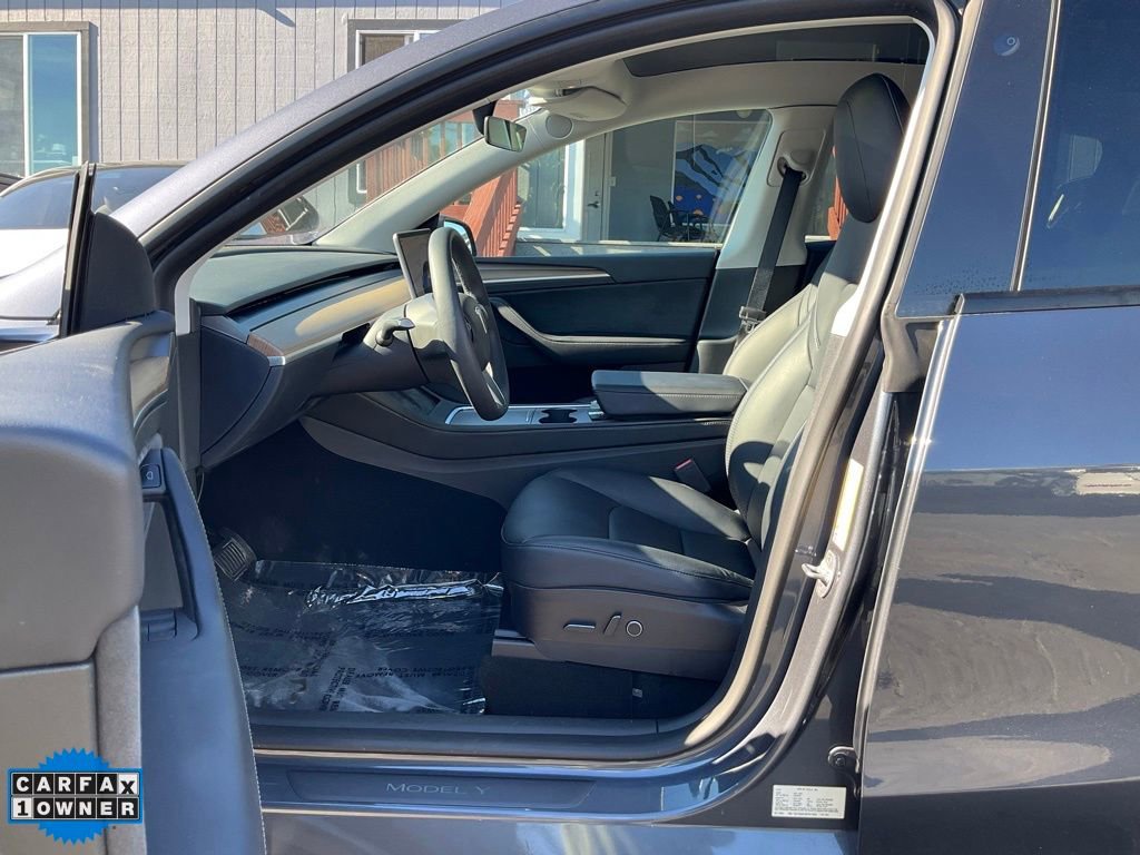 Used 2023 Tesla Model Y Long Range image 15