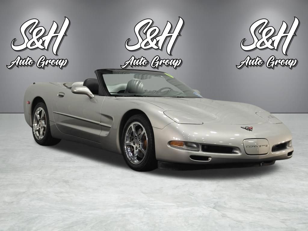 Used 2004 Chevrolet Corvette Convertible w/ Preferred Equipment Group image 2