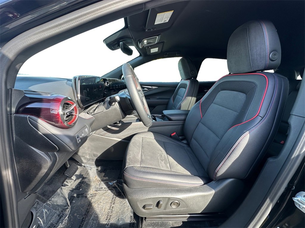 Used 2025 Chevrolet Blazer EV RS image 9