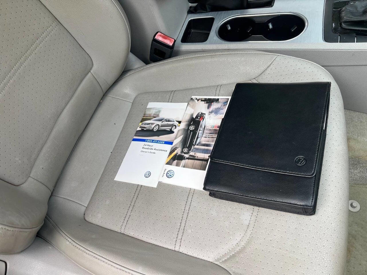 Used 2013 Volkswagen Passat 2.5 SE FWD image 19