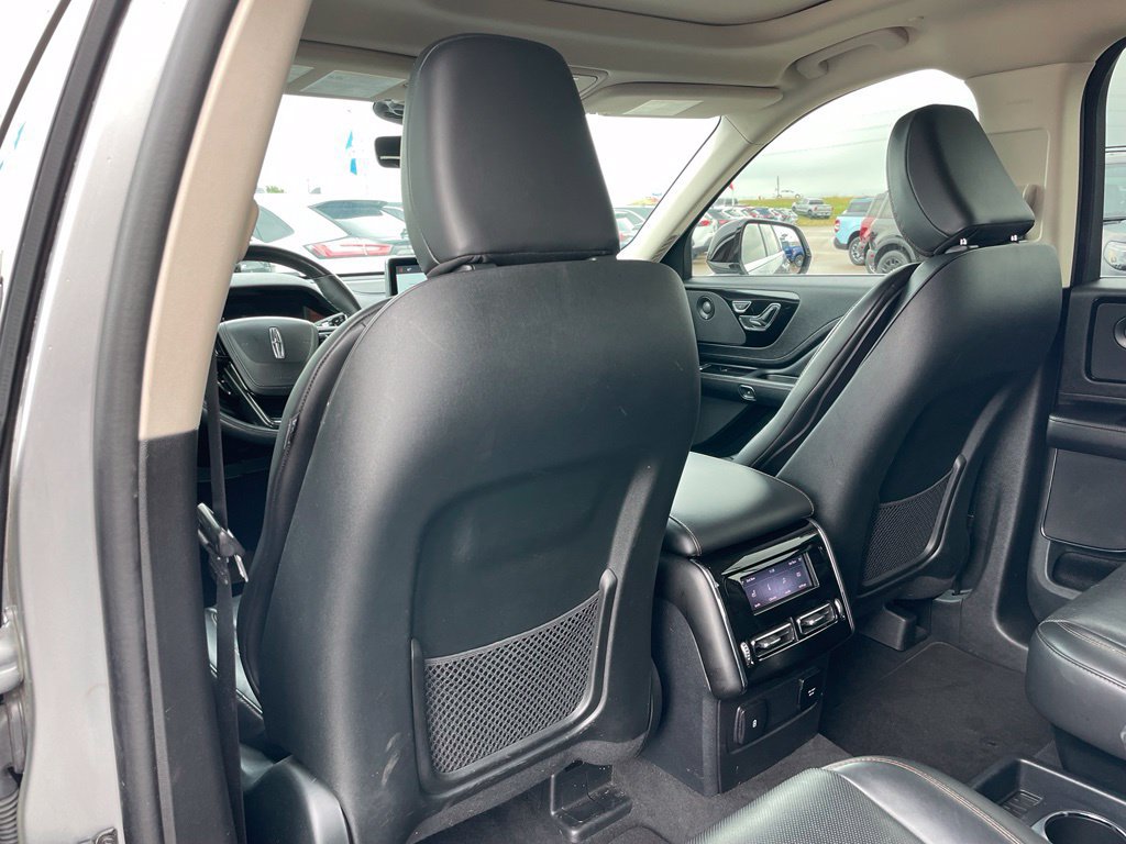 Used 2023 Lincoln Aviator Reserve AWD/4WD image 45
