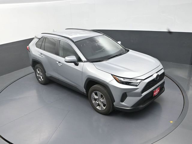 Used 2025 Toyota RAV4 XLE AWD/4WD image 22
