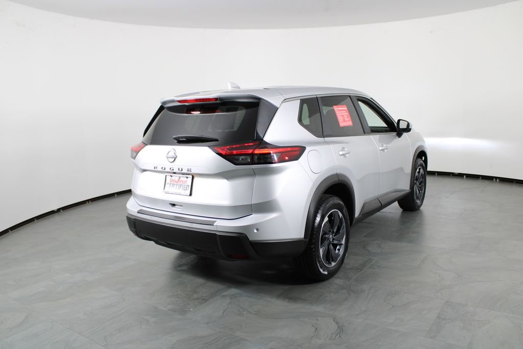 Certified 2025 Nissan Rogue SV image 13