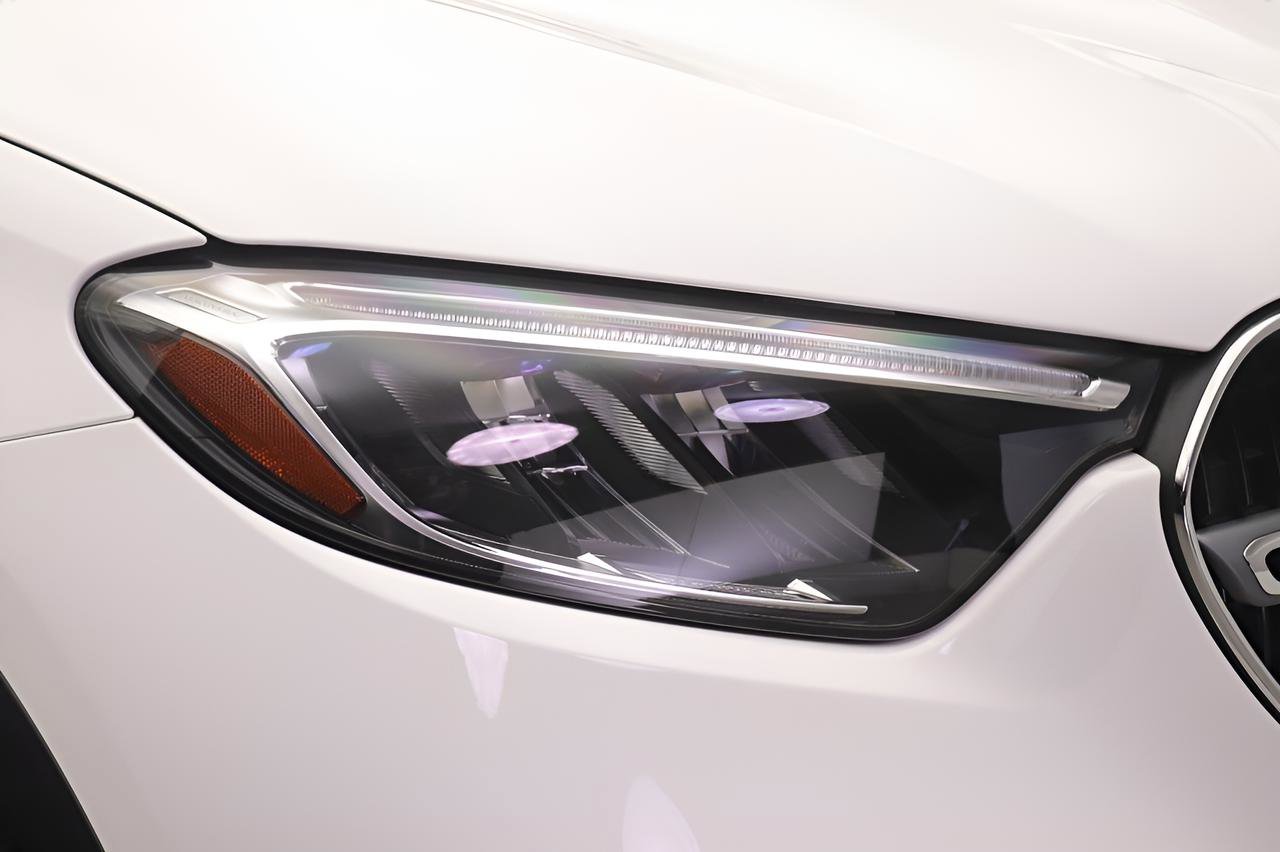 Certified 2026 Mercedes-Benz GLC 300 image 25